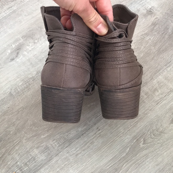 Booties - Picture 4 of 6